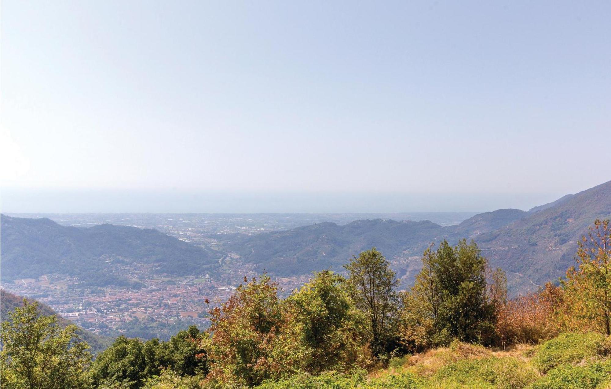 Beautiful Home In Pieve A Elici -Lu- With Kitchen Massarosa Exterior foto
